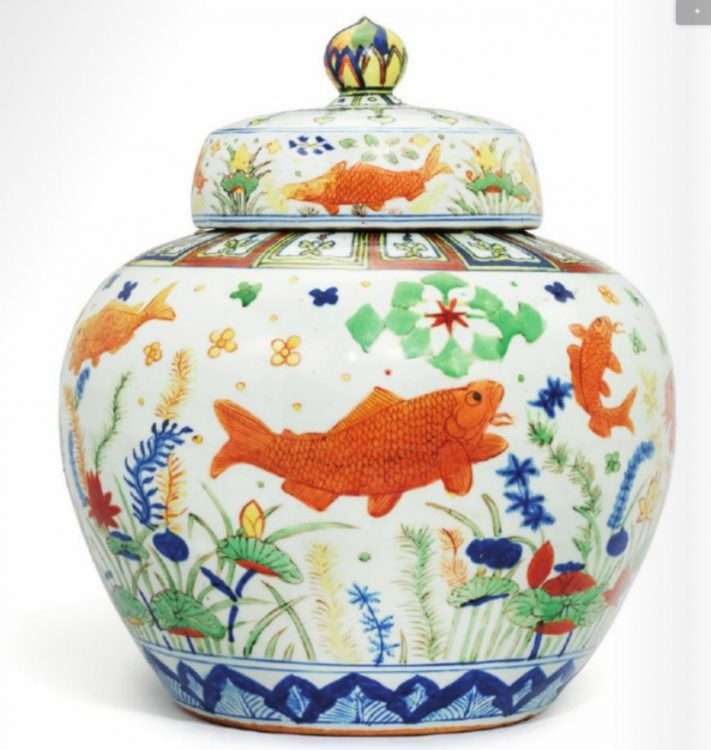 Wucai Jiajing Fish jar