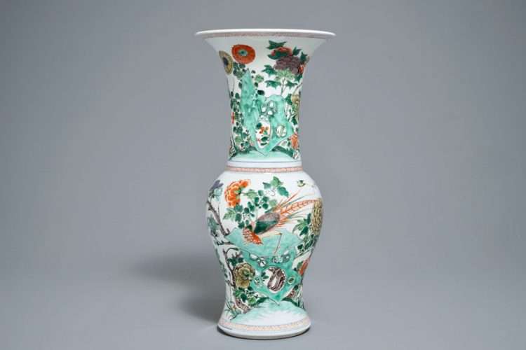 Kangxi Yen Yen vase