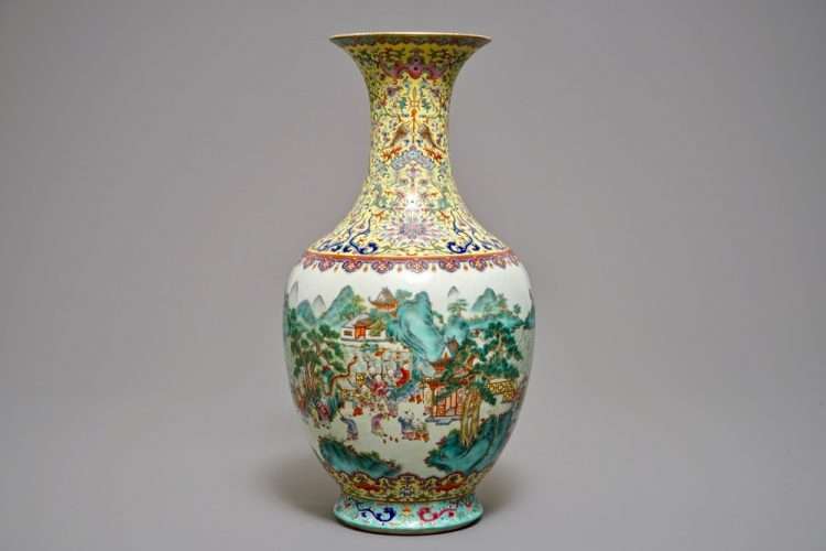 Famille Rose Jiqing Vase