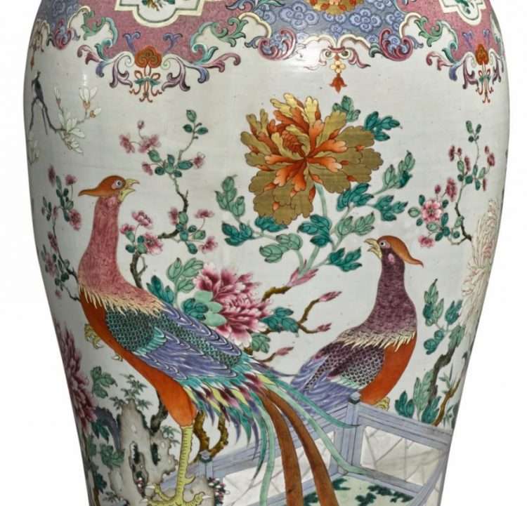 Qianlong Famille Rose vase