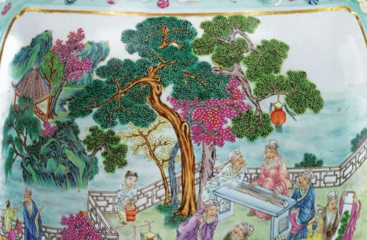 Qianlong Famille Rose vase