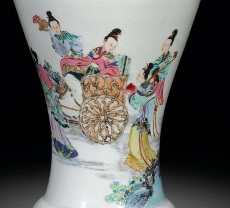 Yongzheng Famille rose vase