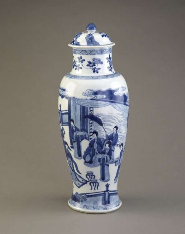 Kangxi porcelain jar