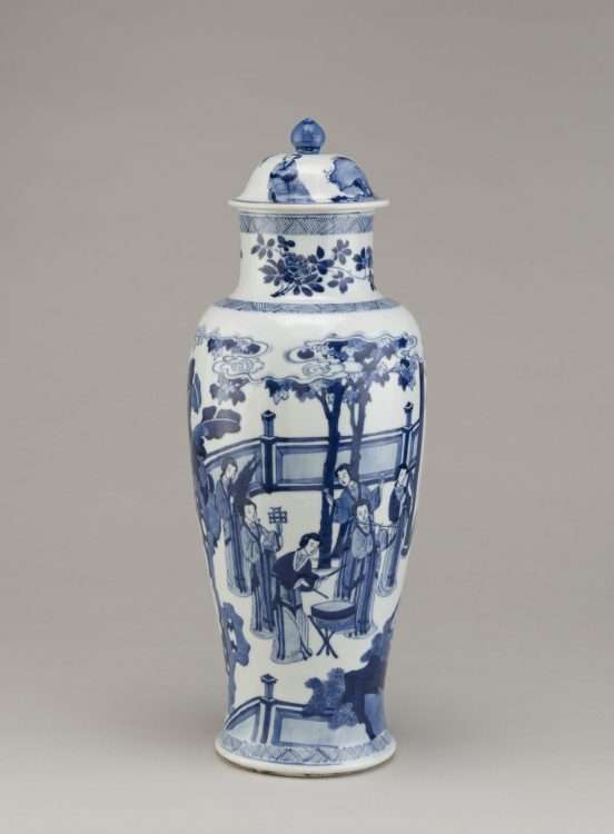 Kangxi porcelain jar