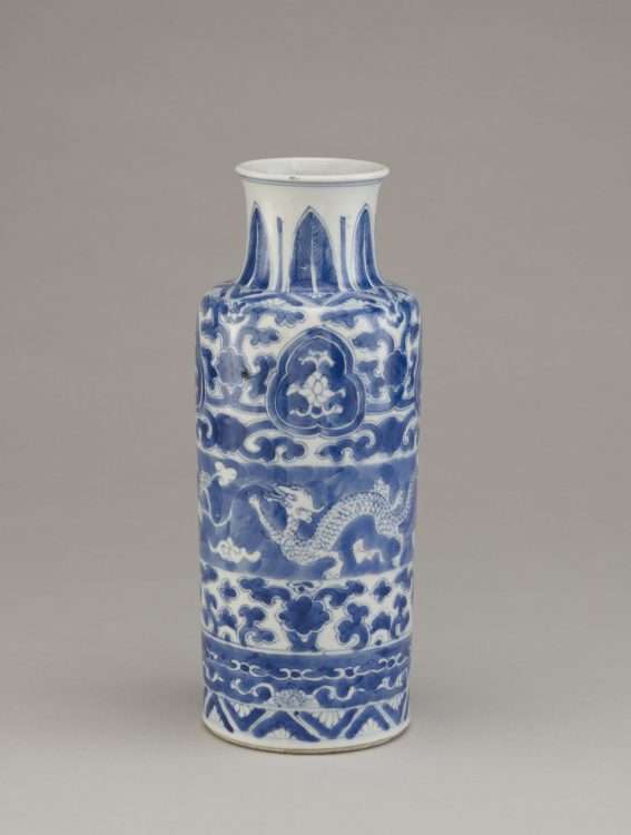 Kangxi porcelain vase