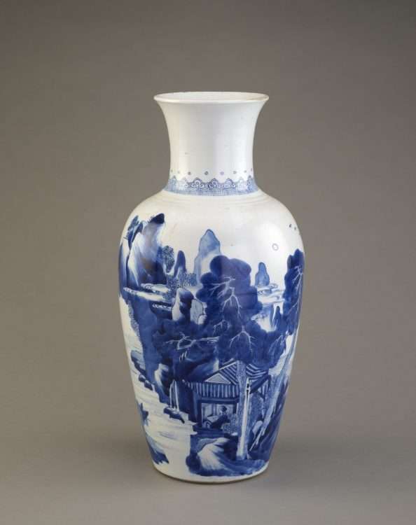 Kangxi porcelain vase