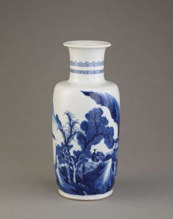 Kangxi porcelain vase