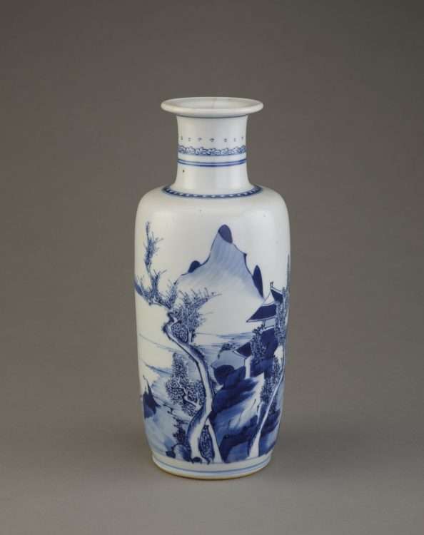 Kangxi porcelain vase