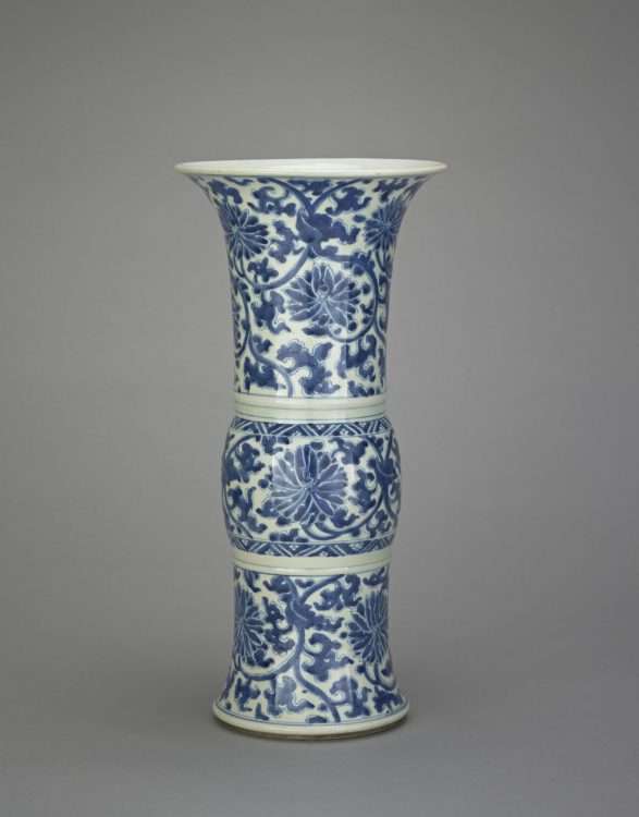 Kangxi porcelain beaker vase