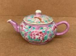 nyonya straights tea pot