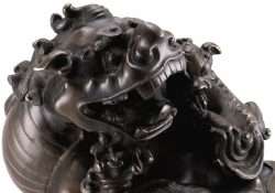 detail qing bronze beast