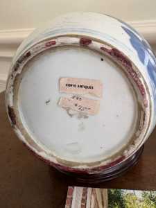 * 3 More photos blue and white Pot 6097