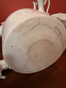 4 Photo BASE OF POT WITH INSCRIPTION in Collection of Blanc de Chine photo taken Aug 27, 2025 