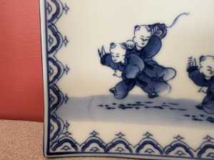 3 Photos Blue and White Square Plate 7084