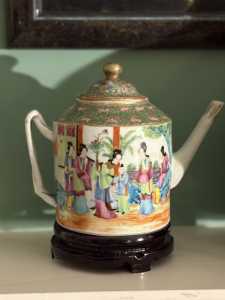 THE TEAPOT THE TEAPOT