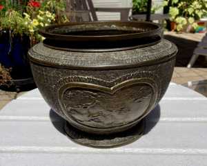 bronze urn 1