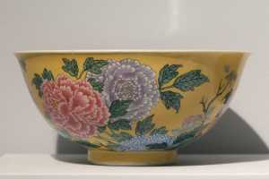 1280px Imperial bowl famille rose Guimet G5249