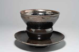 bowl with stand