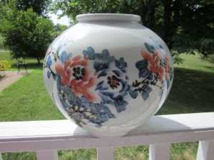 KOREAN POTTERY MOON VASE FLORALS